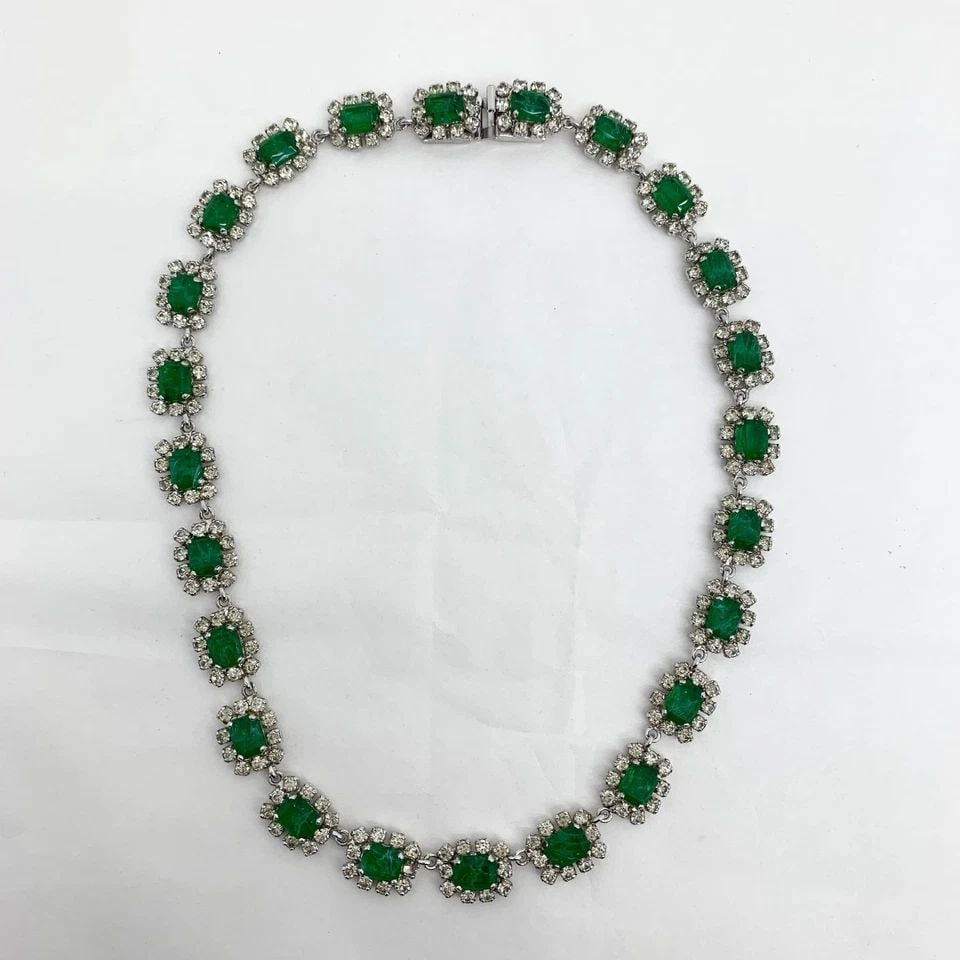 AUTHENTIC CHRISTIAN DIOR SP CLIP EARRINGS SQUARE GREEN RING RHINESTONE JEWELRY (1 of 2)