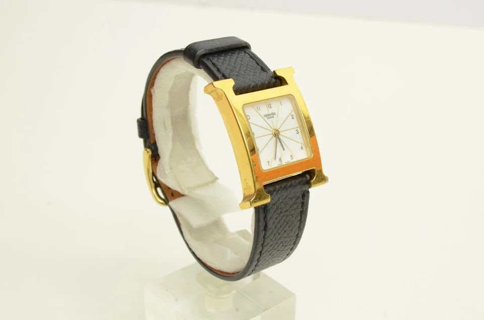 AUTHENTIC HERMES BLACK LEATHER GOLD PLATED H LOGO 20MM WATCH SUNBURST HH1.201: AUTHENTIC HERMES BLACK LEATHER GOLD PLATED H LOGO 20MM WATCH SUNBURST HH1.201 Authentic Hermes Black Leather Gold Plated H Logo 20mm Watch Sunburst HH1.201 Authentic Hermes Black Leather Gold Plated H
