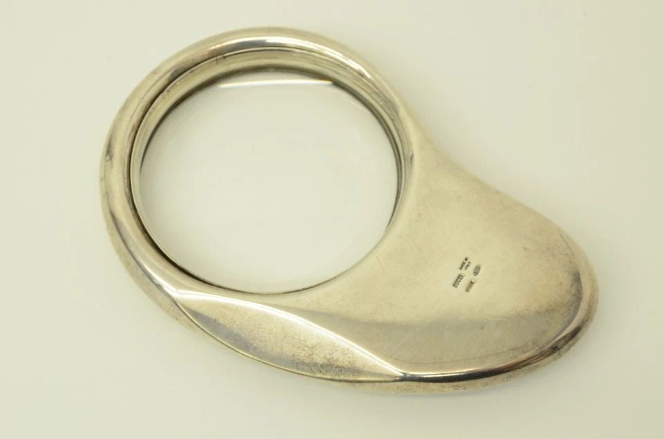 AUTHENTIC GUCCI STERLING SILVER 925 MAGNIFYING GLASS DESK COLLECTIBLE OCARINA (1 of 2)