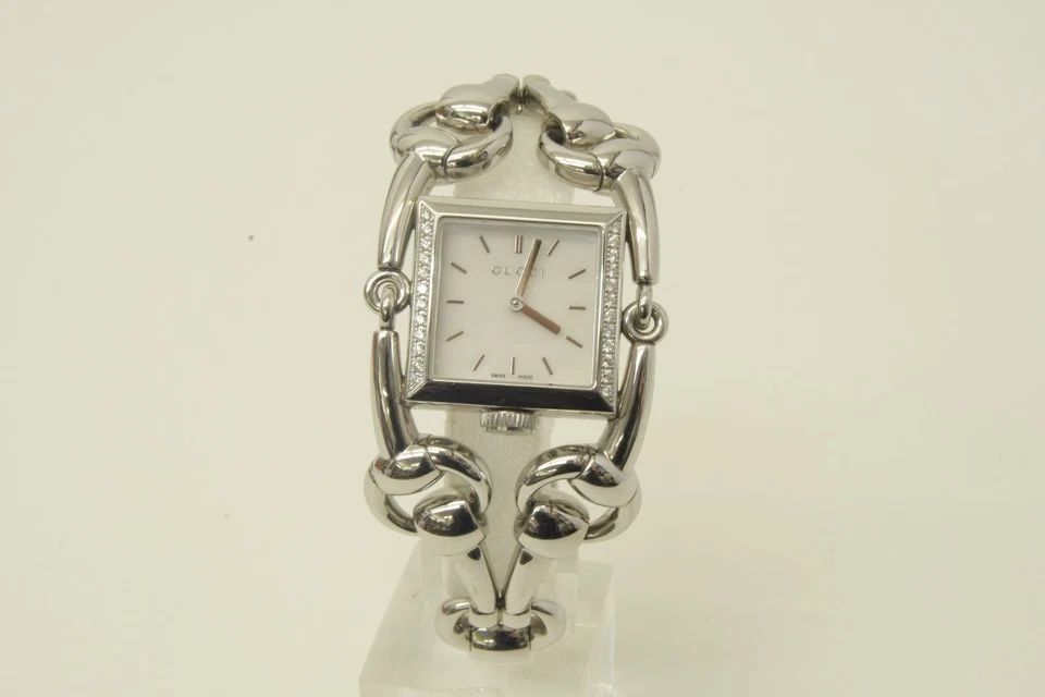 AUTHENTIC GUCCI SIGNORIA WATCH HORSEBIT STAINLESS STEEL 24MM RHINESTONE 116.3: AUTHENTIC GUCCI SIGNORIA WATCH HORSEBIT STAINLESS STEEL 24MM RHINESTONE 116.3 Authentic Gucci Signoria Watch Horsebit Stainless Steel 24mm Rhinestone 116.3 Authentic Gucci Signoria Watch Horsebit Stai