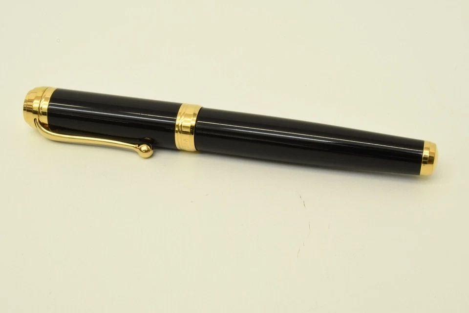 AUTHENTIC AURORA FOUNTAIN PEN 18K GOLD BLACK LACQUER DESK COLLECTIBLE (1 of 2)