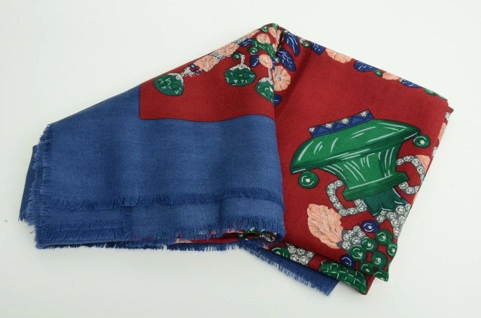 AUTHENTIC CARTIER SHAWL VINTAGE SILK WOOL DIAMOND POTTED PLANT RED BLUE FRINGED (1 of 2)