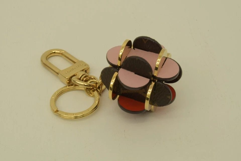 AUTHENTIC LOUIS VUITTON CLOVER KEYCHAIN GP BROWN MONOGRAM LV PINK ACCESSORY (1 of 2)
