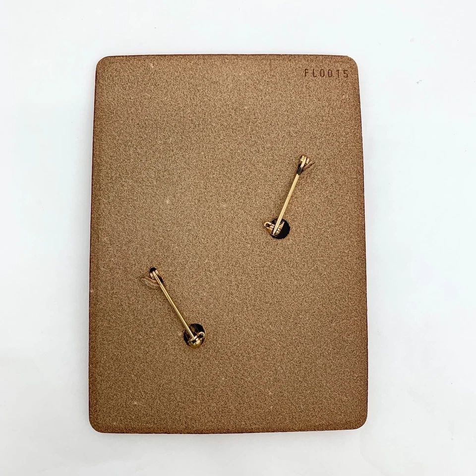 AUTHENTIC LOUIS VUITTON PIN SET BEAR BROOCH DAMIER MONOGRAM GP PIN JEWELRY: AUTHENTIC LOUIS VUITTON PIN SET BEAR BROOCH DAMIER MONOGRAM GP PIN JEWELRY Louis Vuitton Jewelry Accessory Ladies, Womens, Female Brooch, Pin Bears, Animals Gold Plated, Plastic Length: 6.5 cm Width: 