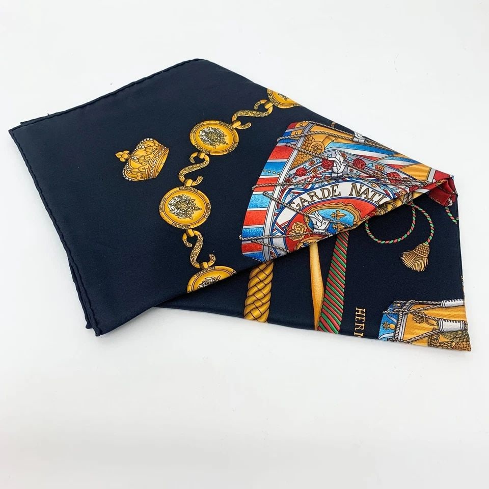 AUTHENTIC HERMES SCARF LES TAMBOURS METZ DRUMS BLACK 90CM VINTAGE SILK CARRE (1 of 2)