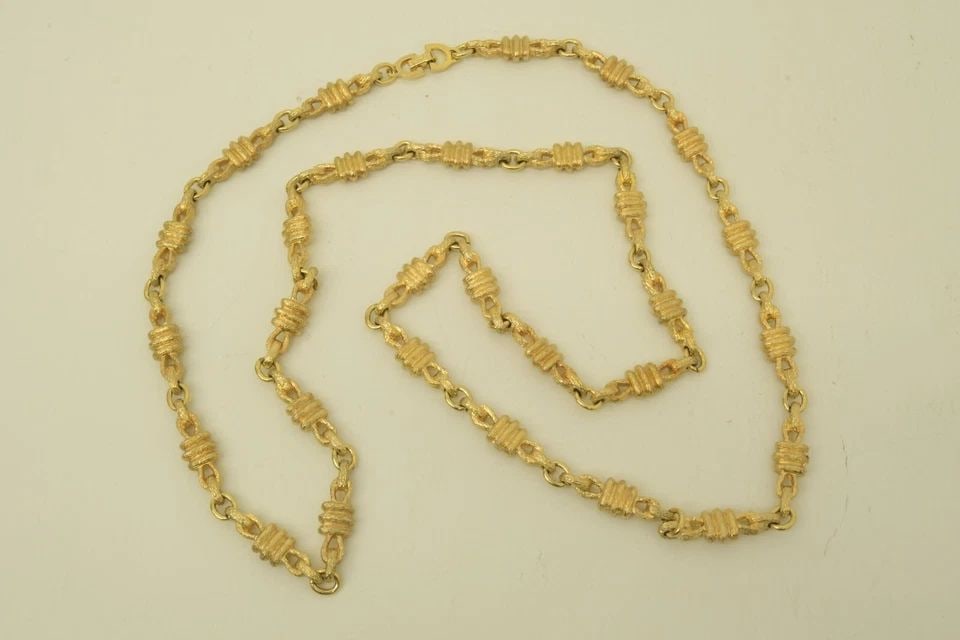 AUTHENTIC CHRISTIAN DIOR ROPE KNOT LINK NECKLACE GOLD PLATED JEWELRY ACCESSORY (1 of 2)