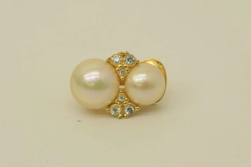 AUTHENTIC CHRISTIAN DIOR CLIP ON EARRINGS FAUX PEARL GP RHINESTONE CHIC JEWELRY (1 of 2)
