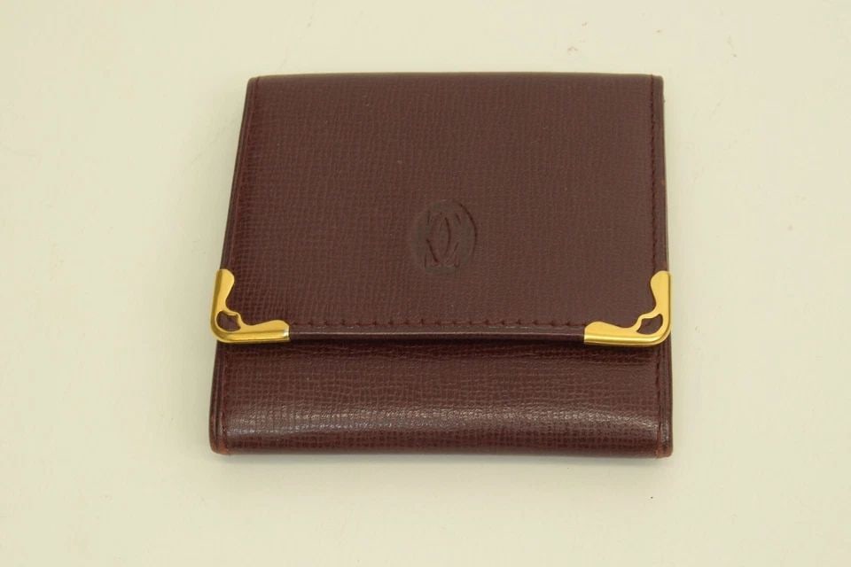 AUTHENTIC CARTIER BURGUNDY WALLET LEATHER DECOR LOGO GP CORNER BIFOLD COIN CASE: AUTHENTIC CARTIER BURGUNDY WALLET LEATHER DECOR LOGO GP CORNER BIFOLD COIN CASE Authentic Cartier Burgundy Wallet Leather Decor Logo GP Corner Bifold Coin Case Authentic Cartier Burgundy Wallet Leathe