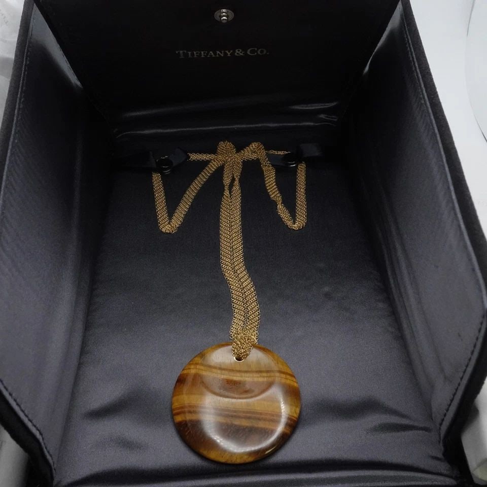 TIFFANY & CO. 18K YELLOW GOLD ELSA PERETTI TIGER'S EYE PENDANT MESH NECKLACE 28": TIFFANY & CO. 18K YELLOW GOLD ELSA PERETTI TIGER'S EYE PENDANT MESH NECKLACE 28" Vintage Tiffany & Co. Touchstone Collection 18K Yellow Gold Elsa Peretti Tiger's Eye Pendant Mesh Necklace Length - 28"