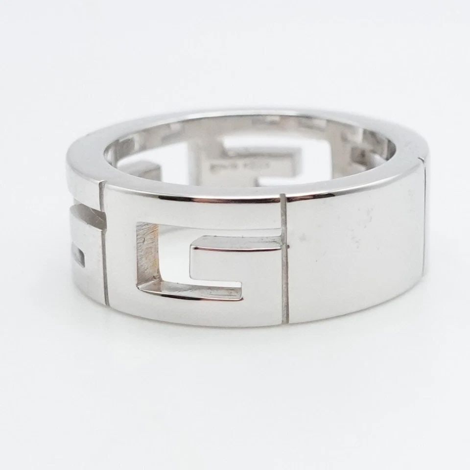 AUTHENTIC GUCCI 18K WHITE GOLD DIAMOND G LOGO BAND RING - SIZE 6.5: AUTHENTIC GUCCI 18K WHITE GOLD DIAMOND G LOGO BAND RING - SIZE 6.5 Authentic Gucci 18K White Gold Diamond G Logo Band Ring Size - 6.5 Band Width - 7mm Depth - 2mm Thick Total Weight - 10.5 Grams
