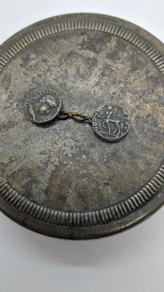 1970'S CHRISTIAN DIOR FRANCE SILVER PLATED ROUND DECORATIVE BOX JEWEL CASE (1 of 2)