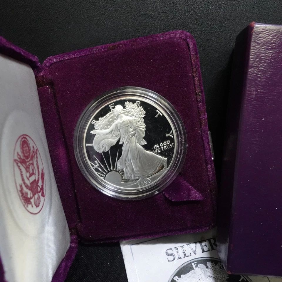 1990 S U.S MINT AMERICAN EAGLE 1 OZ SILVER PROOF DOLLAR COA & BOX #Q2 (1 of 2)