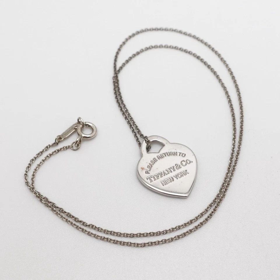 TIFFANY & CO. RETURN TO STERLING SILVER HEART TAG PENDANT NECKLACE - 16" LONG (1 of 2)