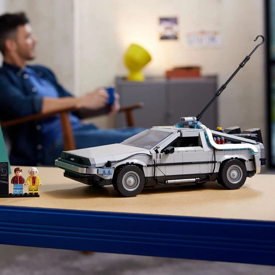 LEGO BACK TO THE FUTURE TIME MACHINE 10300 BUILDING SET FOR ADULTS - FAST SHIP (1 of 2)