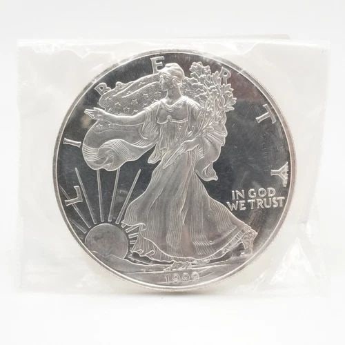 1999 P AMERICAN EAGLE UNCIRCULATED SILVER $1 DOLLAR COIN: 1999 P AMERICAN EAGLE UNCIRCULATED SILVER $1 DOLLAR COIN 1999 P American Eagle Uncirculated Silver $1 Dollar Coin Please note, that tarnish occurs naturally & coin conditions vary