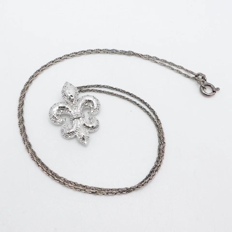 EA STERLING SILVER FLEUR DE LIS HAMMERED PENDANT NECKLACE 18" (1 of 1)