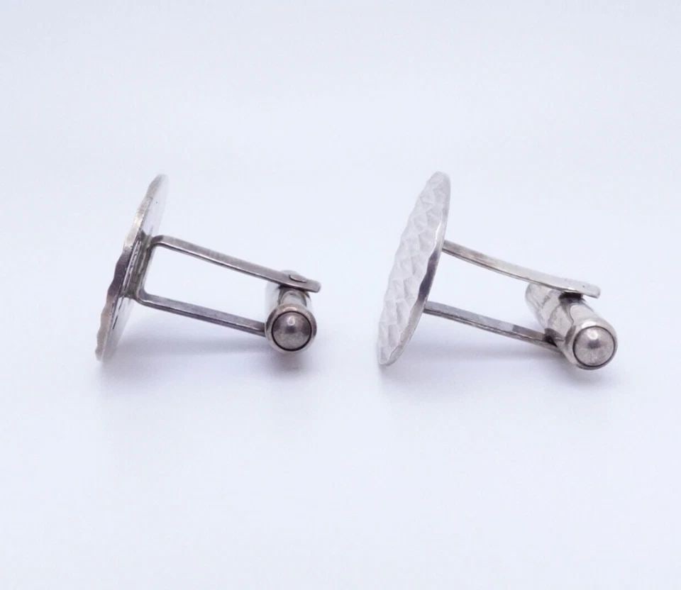 LONDON 1965 STERLING SILVER VINTAGE OVAL CUFFLINKS (1 of 2)