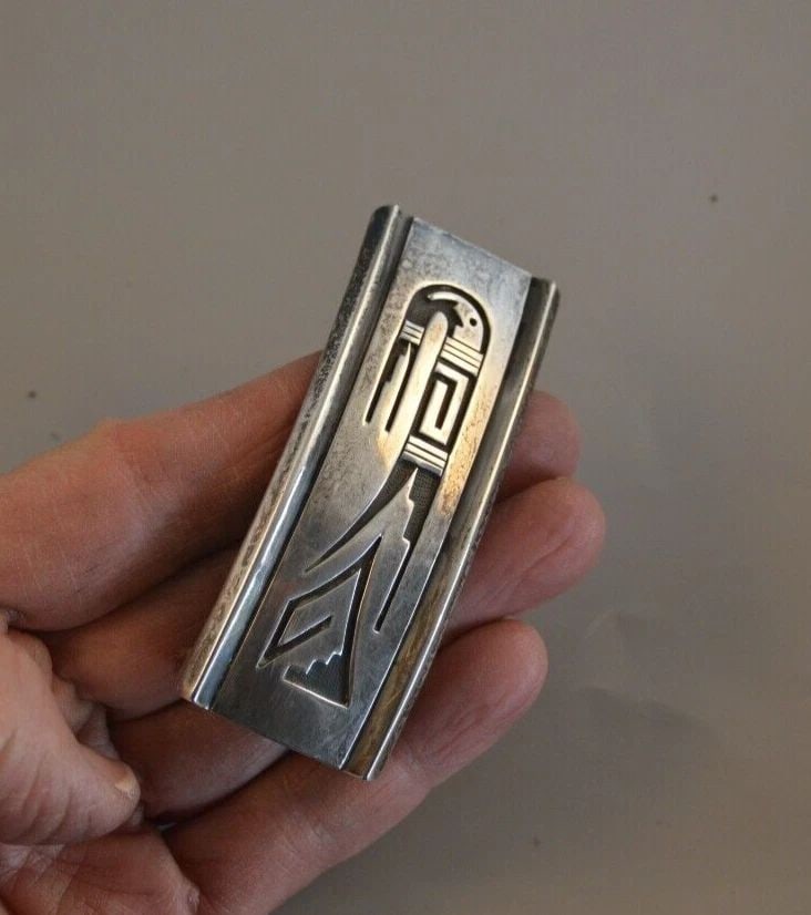 LAWRENCE & GRISELDA SAUFKIE - VTG. HOPI SILVER BELT BUCKLE - RARE PARROT 2 7/8": LAWRENCE & GRISELDA SAUFKIE - VTG. HOPI SILVER BELT BUCKLE - RARE PARROT 2 7/8" Item Description: Lawrence and Griselda Saufkie were important to the growth of Hopi American Indian Overlay jewelry. Th