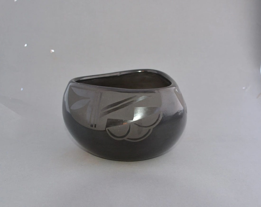 NICOLASA NARANJO (1907-2002) - SANTA CLARA BLACK ON BLACK BOWL - CLOUD DESIGN (1 of 1)