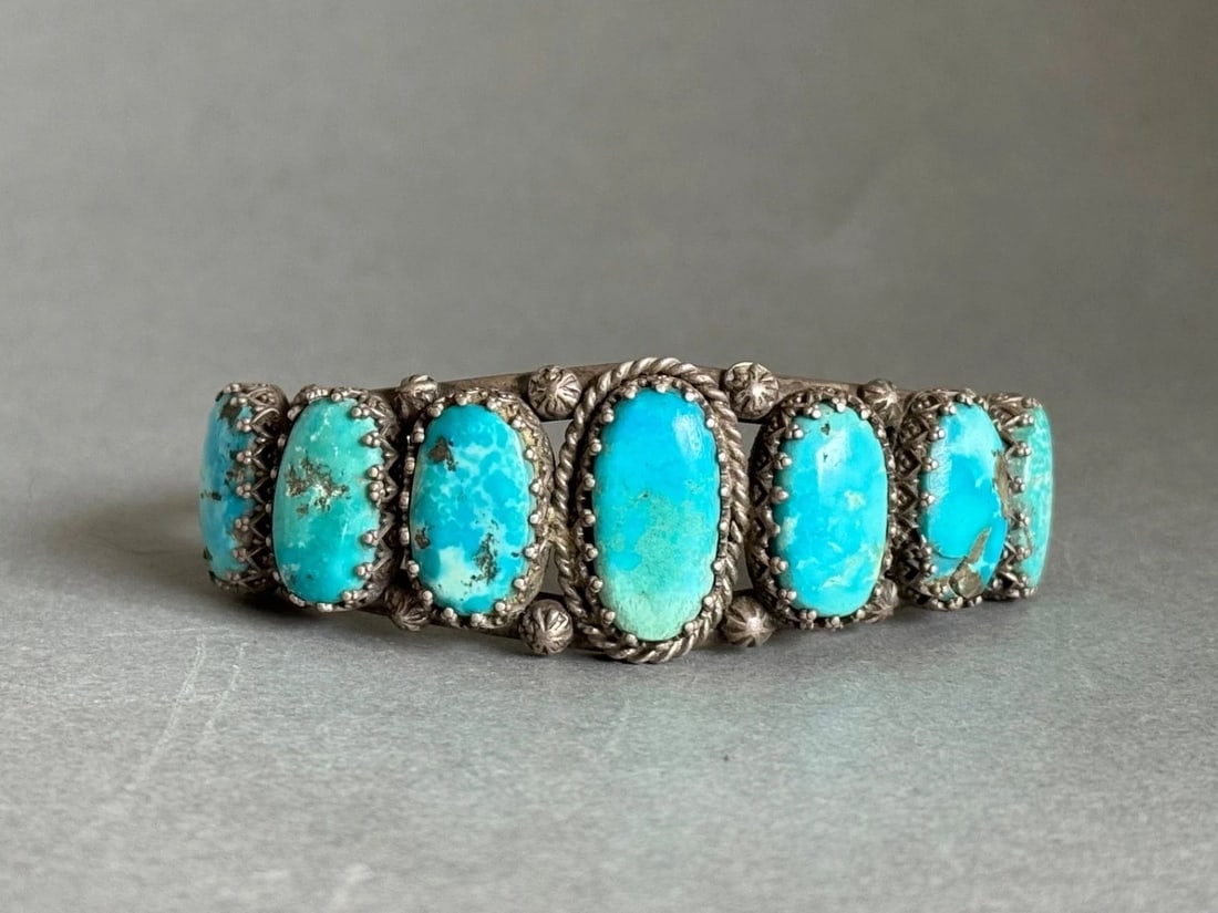 OLD PAWN NAVAJO STERLING SILVER AND TURQUOISE BRACELET (1 of 2)