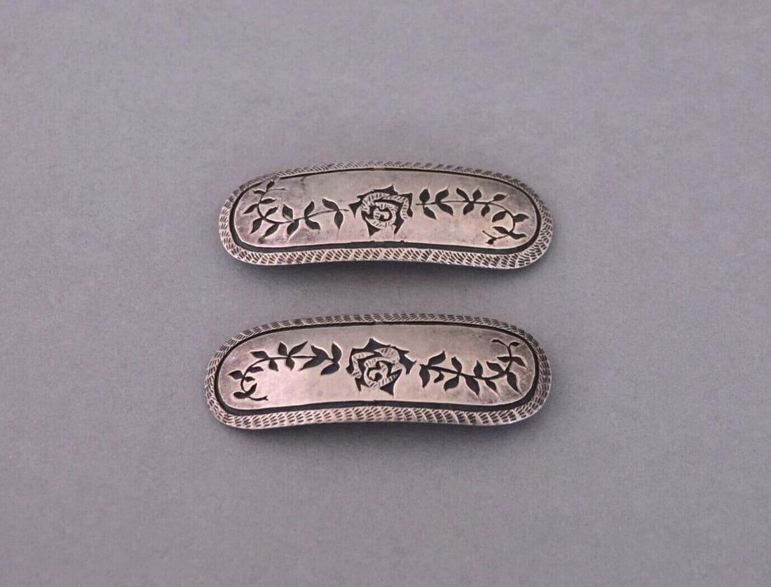 WILLIE YAZZIE - OLD PAWN NAVAJO 2 MATCHING SILVER BARRETTES RARE ROSES - 3 1/8" (1 of 2)