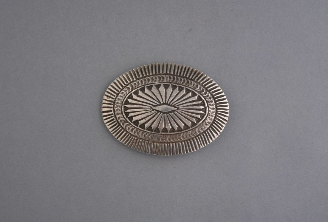 LARGE OLD PAWN NAVAJO STERLING SILVER BUCKLE - RADIATING SUN - 3.5" X 2.5" (1 of 2)