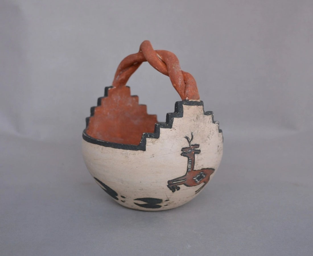 OLD ZUNI DEER POT - DEER TRACKS - 6" TALL X 5" ACROSS (1 of 2)