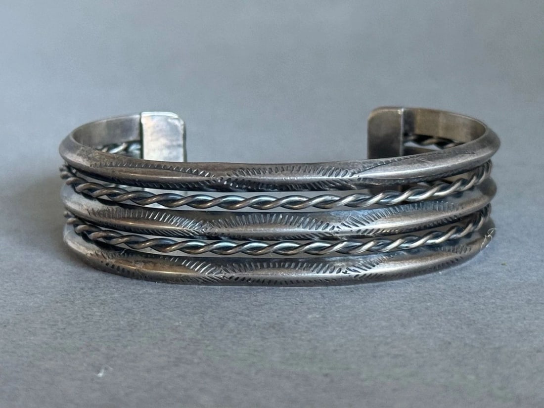 OLD PAWN NAVAJO STERLING SILVER BRACELET 3 BANDS (1 of 1)