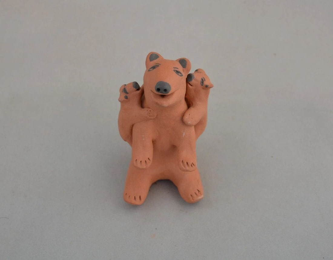 CAROL VIGIL - VINTAGE JEMEZ STORYTELLER POT POTTERY - RARE MOTHER BEAR CUBS (1 of 2)