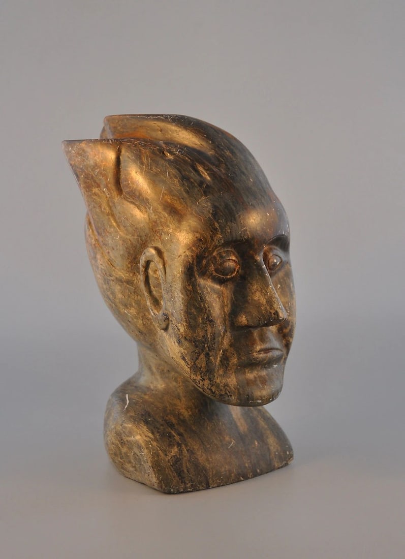 VINTAGE ALASKAN CARVING NORTHWEST COAST - BUST - 9 3/4" TALL (1 of 1)