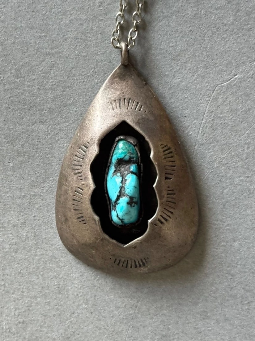 OLD PAWN NAVAJO STERLING SILVER W TURQUOISE IN SHADOWBOX PENDANT W CHAIN (1 of 1)