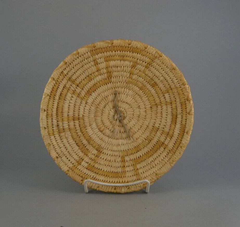 OLD MARICOPA YUCCA BASKET WITH DEERSKIN PLUG HANGER - 8.5" X 2" (1 of 1)