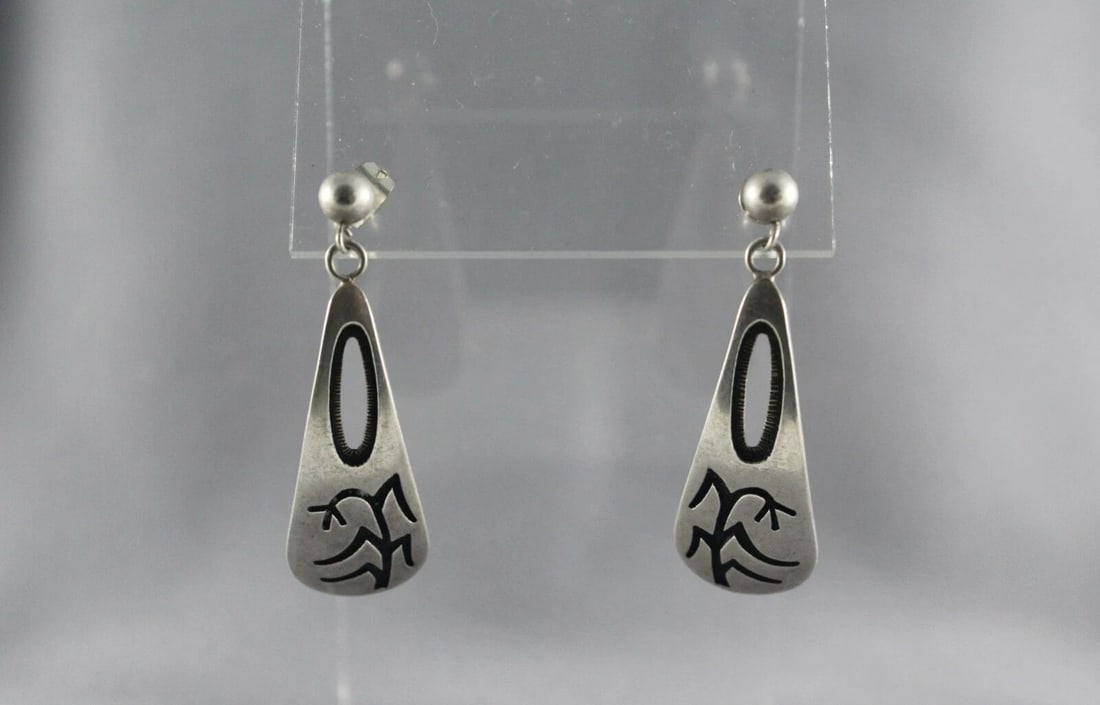 VINTAGE HOPI STERLING SILVER EARRINGS - DANGLES 1.5" DROP - CORN - M LOMAYAKTEWA (1 of 2)