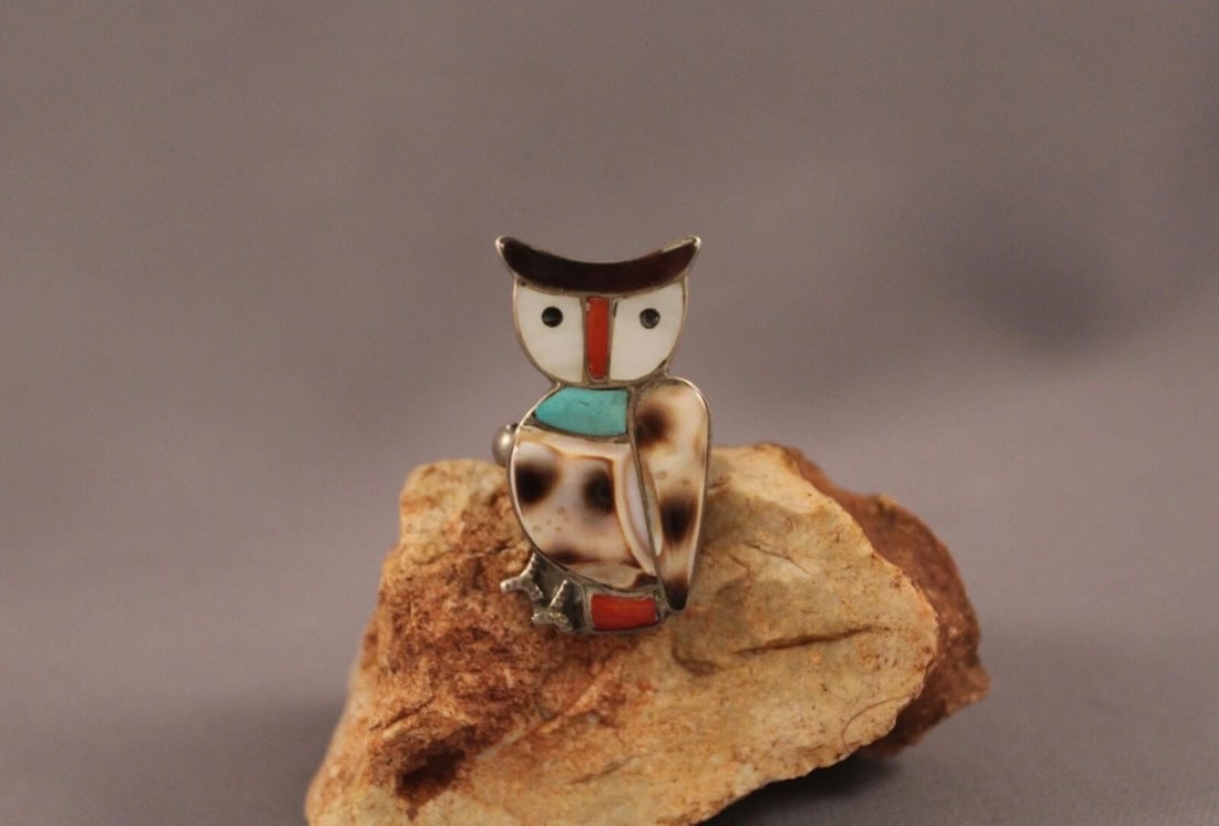 OLD ZUNI OWL SILVER INLAYED RING SIZE 6 (1 of 2)