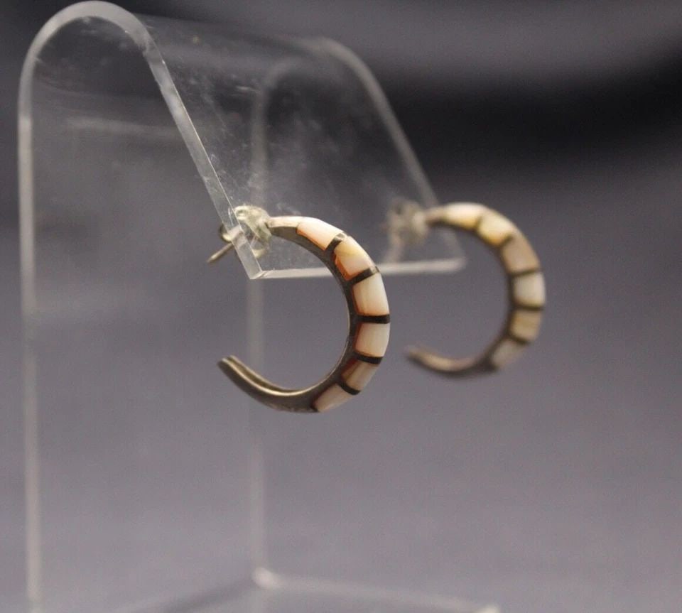 VINTAGE ZUNI SHELL AND STERLING EARRINGS (1 of 2)