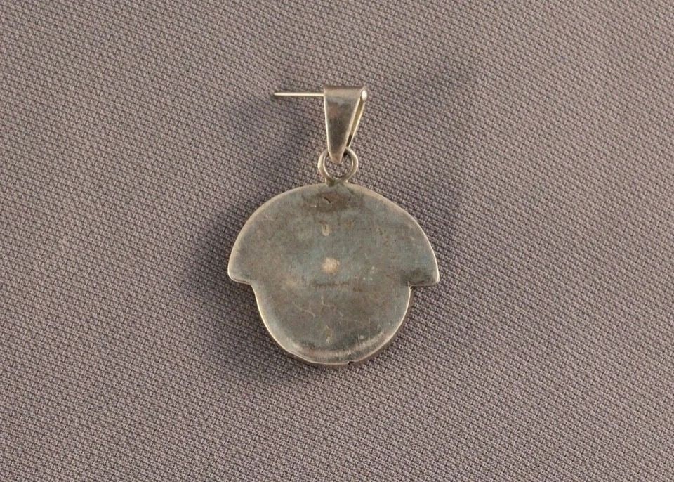 NAVAJO INDIAN SILVER INLAID SUN PENDANT - LAPIS TURQUOISE CORAL - 1.5": NAVAJO INDIAN SILVER INLAID SUN PENDANT - LAPIS TURQUOISE CORAL - 1.5" Item Description: 1 1/8" w x 1 1/2" H P