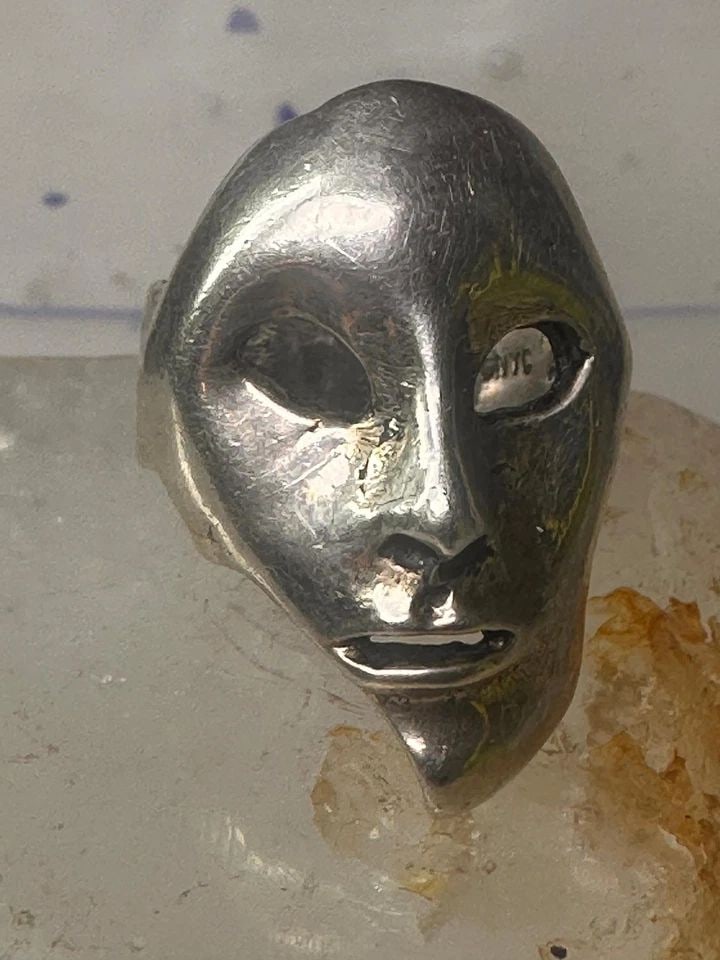 VINTAGE FACE RING MASK BAND FISIZE 7.50 STERLING SILVER WOMEN (1 of 2)