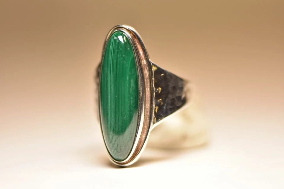 LONG MALACHITE RING HAMMERED BAND STERLING SILVER WOMEN MEN (1 of 2)