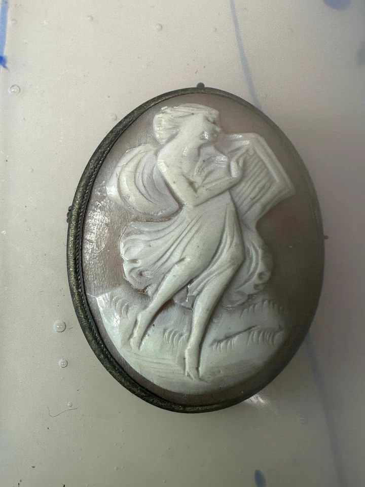 ANTIQUE CAMEO ON SHELL DANCING LADY W HARP PENDANT AND PIN (1 of 2)