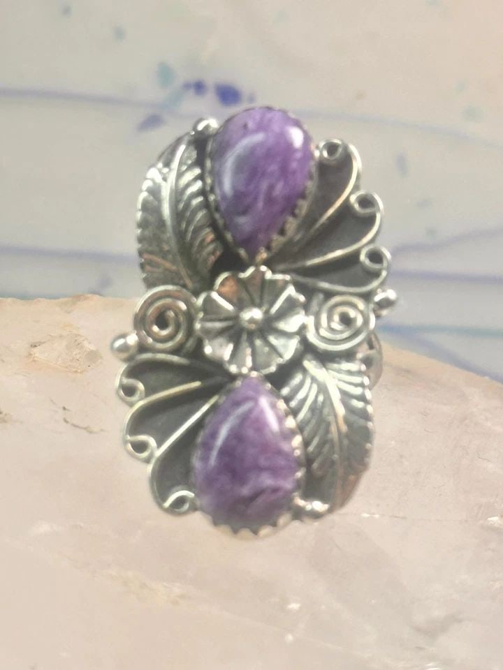 AMETHYST RING SOUTHWEST LEAVES SIZE SIZE 7.75 STERLING SILVER WOMEN GIRLS: AMETHYST RING SOUTHWEST LEAVES SIZE SIZE 7.75 STERLING SILVER WOMEN GIRLS Amethyst ring southwest leaves Size size 7.75 sterling silver women men Size 7.75 Weight 10.3g Length 1 3/8" Width 3/4" Thinne