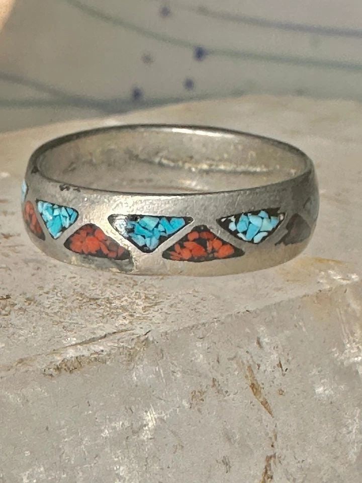 VINTAGE ZUNI WEDDING BAND TURQUOISE CORAL CHIPS SIZE 11.5 BAND STERLING SILVER W (1 of 1)