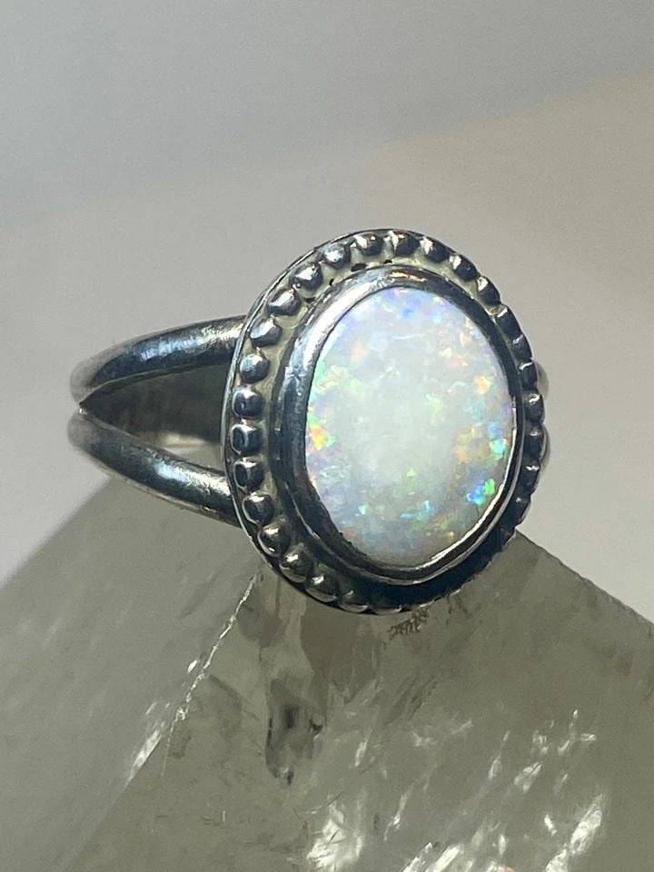 OPAL RING SOUTHWEST PINKY NAVAJO STERLING SILVER: OPAL RING SOUTHWEST PINKY NAVAJO STERLING SILVER Opal ring southwest pinky Navajo sterling silver Size 5 Weight 3.9g Length 5/8" Width. 1/2" Thinnest part 1/8"