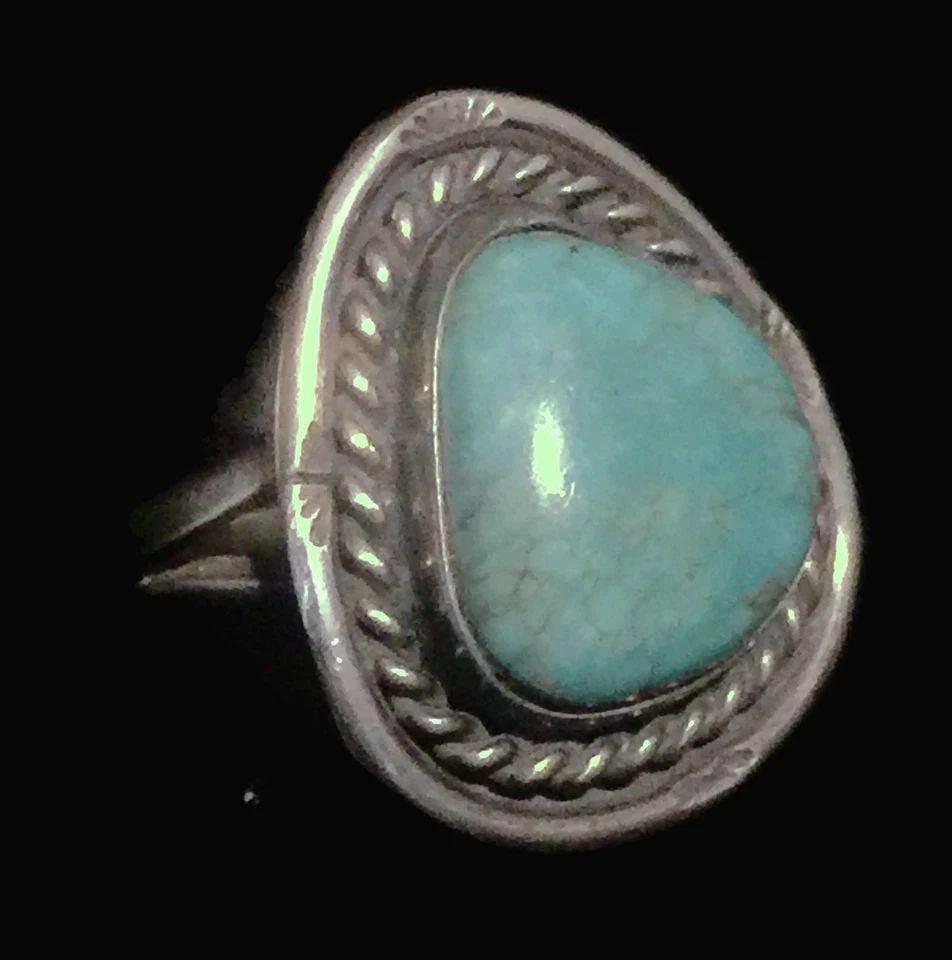 VINTAGE STERLING SILVER SOUTHWEST TRIBAL RING TURQUOISE SIZE 5.25 5.8G (1 of 1)