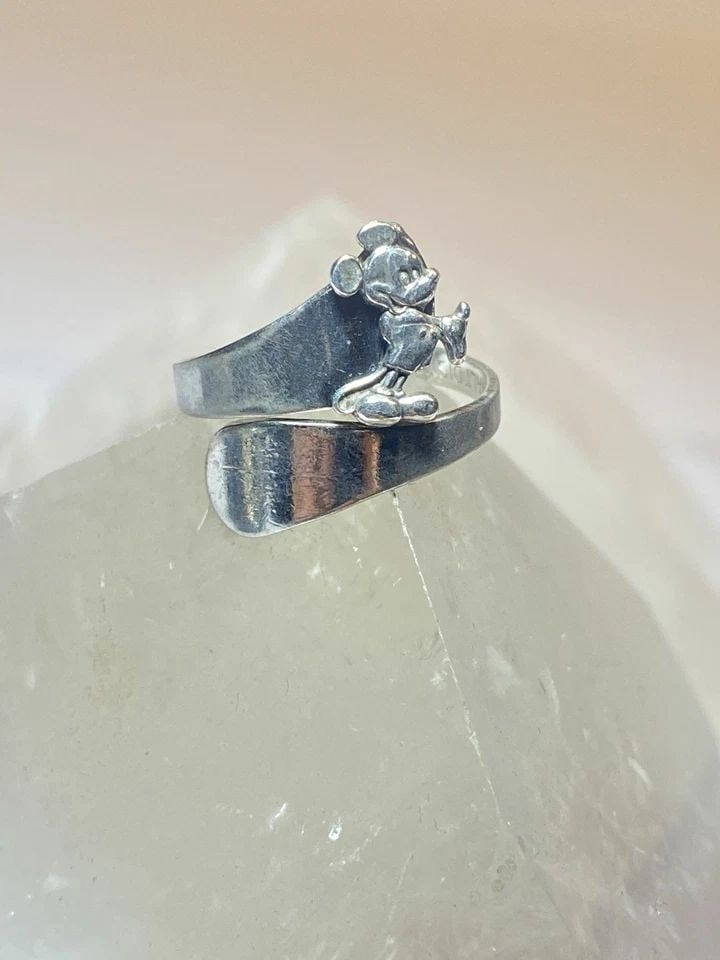 MICKEY MOUSE RING SIZE 5 WALT DISNEY PRODUCTIONS BYPASS STERLING SILVER (1 of 2)