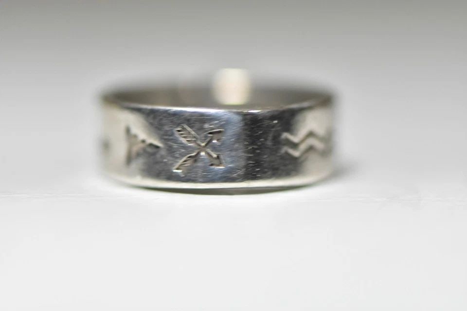ARROW RING SOUTHWEST ETCHED BAND BELL TRADING STERLING SILVER WOMEN GIRLS (1 of 2)