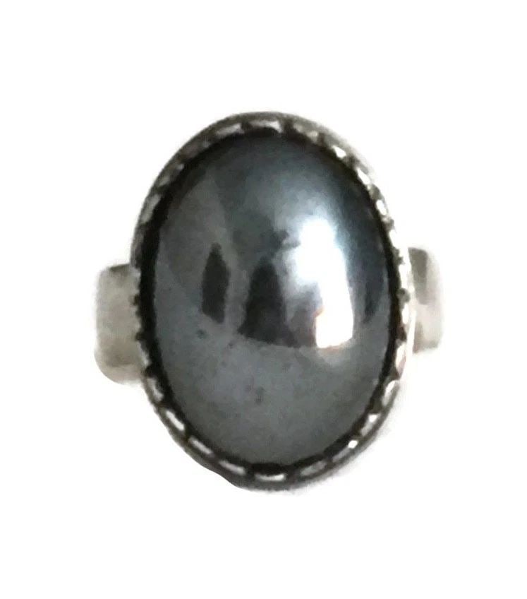 VINTAGE STERLING SILVER OVAL HEMATITE SOUTHWEST RING SIZE 5.50 9G (1 of 2)