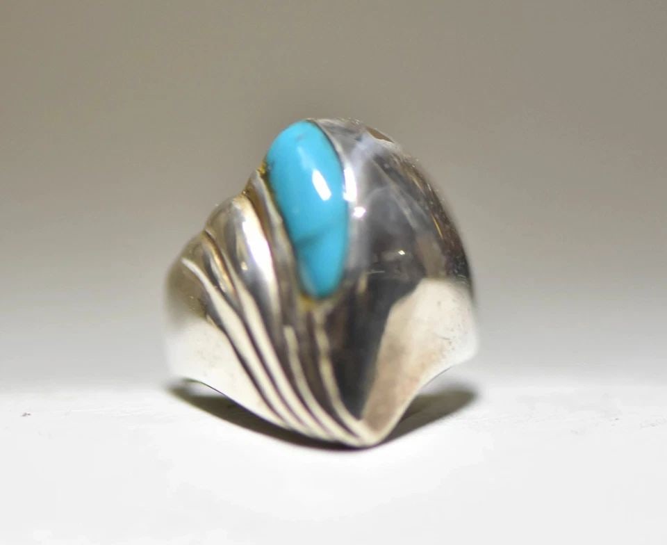 DOME RING TURQUOISE SWIRL CIGAR BAND STERLING SILVER VINTAGE WOMEN (1 of 2)