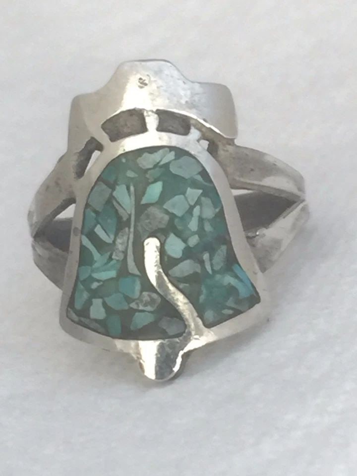 VINTAGE STERLING SILVER SOUTHWEST RING TURQUOISE CHIP LIBERTY BELL SIZE 5.75 (1 of 2)