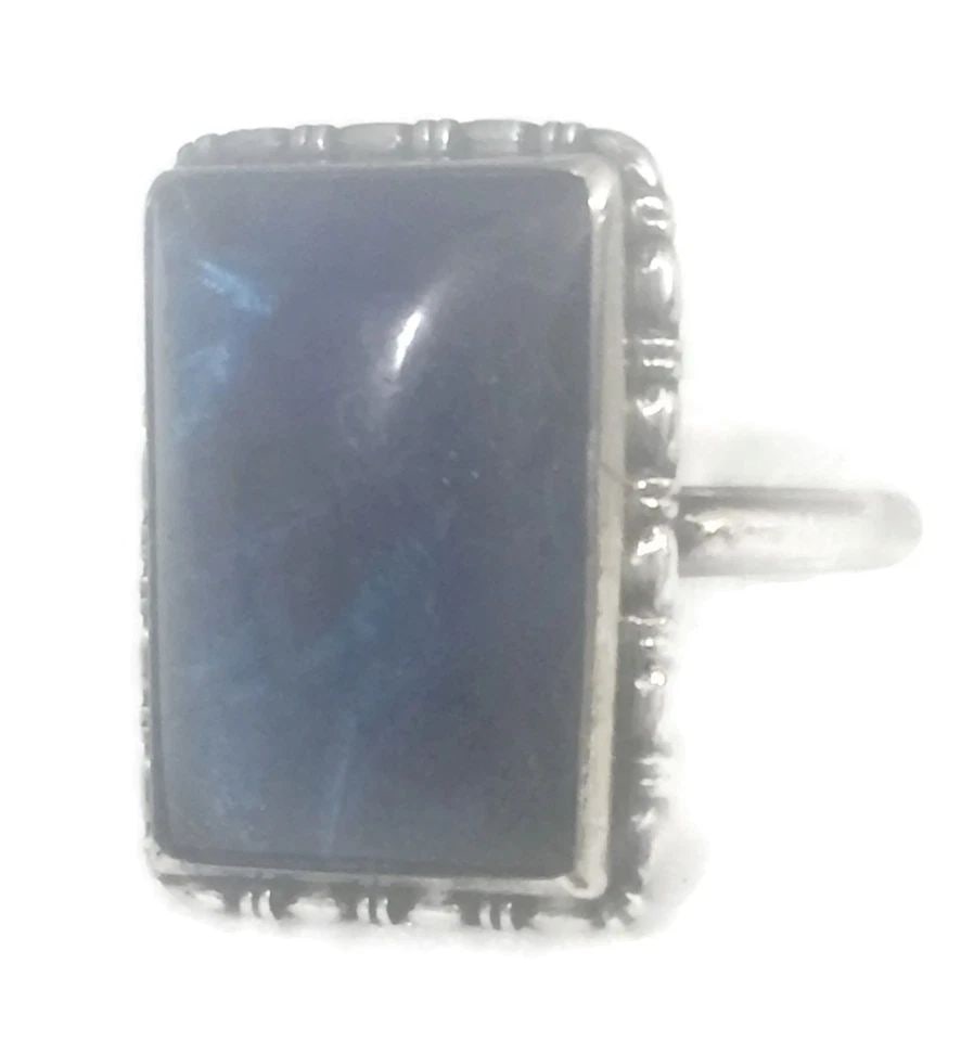 VINTAGE GLASS BLUE STERLING SILVER BOHO RING SIZE 4.5 PINKY GIRLS WOMEN ENGLAND: VINTAGE GLASS BLUE STERLING SILVER BOHO RING SIZE 4.5 PINKY GIRLS WOMEN ENGLAND Vintage Blue Glass Sterling Silver Ring Signed England and Designers Name Size 4.50 Weight 3.5g Length 3/4" Width 1/2" R