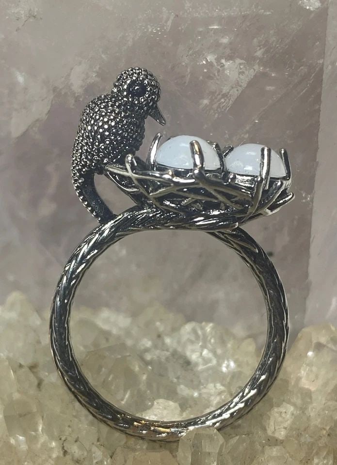 BIRD RING NEST SIZE 7.75 AND EGGS BAND WOMEN (1 of 2)